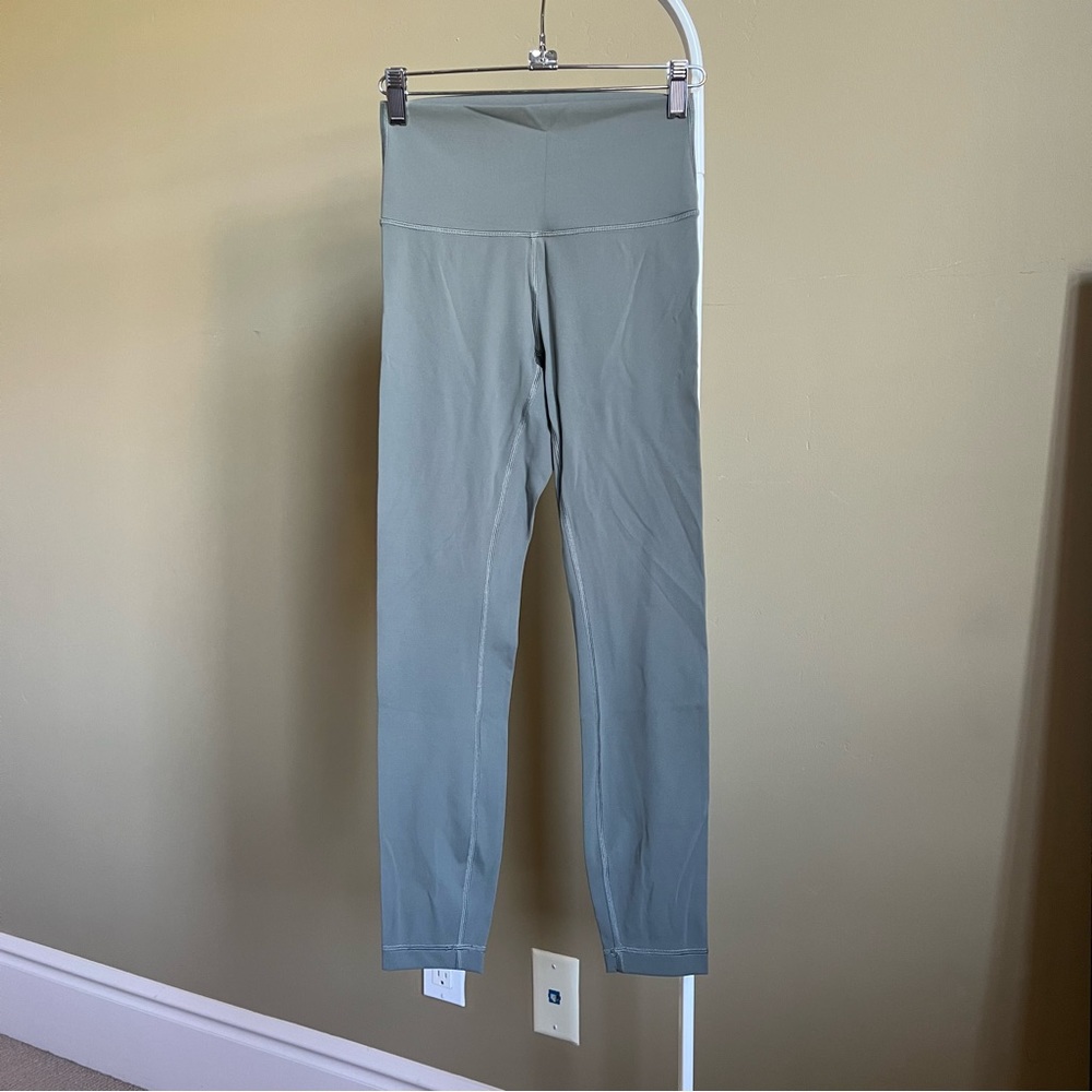 Lululemon grey sage wunder unders